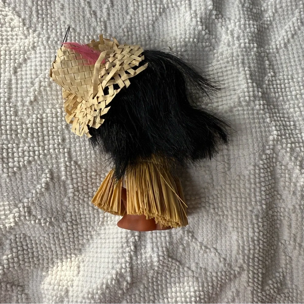 Vintage‎ Hula Girl Dashboard Doll Hawaiian Souvenir Grass Skirt Hong Kong 5.5